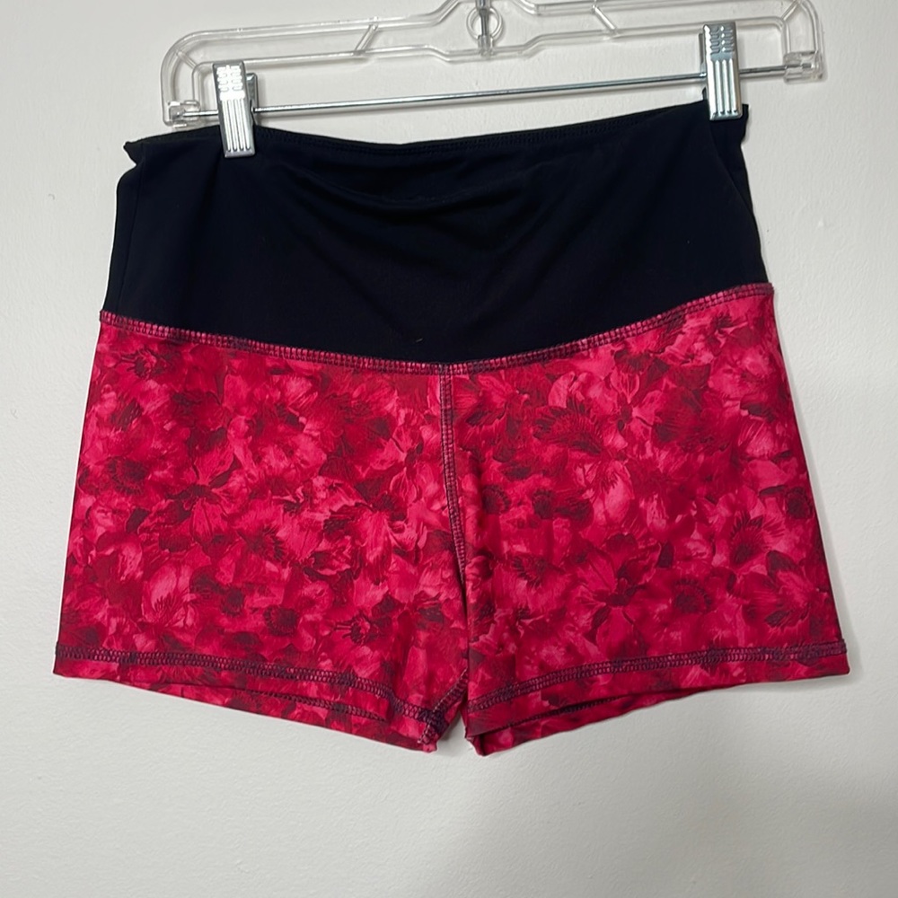 Lululemon Shorts Size 6